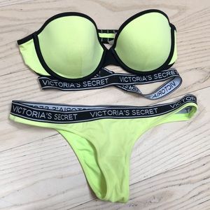 Victoria’s secret bikini set 👙
